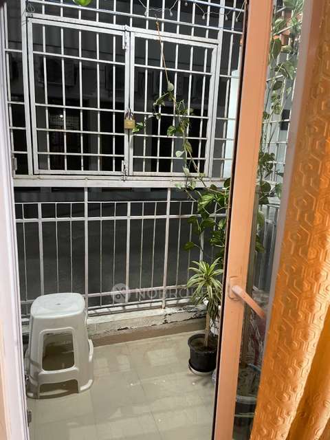 2 BHK Flat In Vvip Homes For Sale  In Gautam Budh Nagar