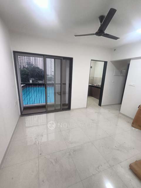 1 BHK Flat In Runwal Eirene For Sale  In  Majiwada