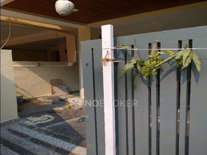 1 BHK Flat In Standalone Building  for Rent  In Kharmanghat