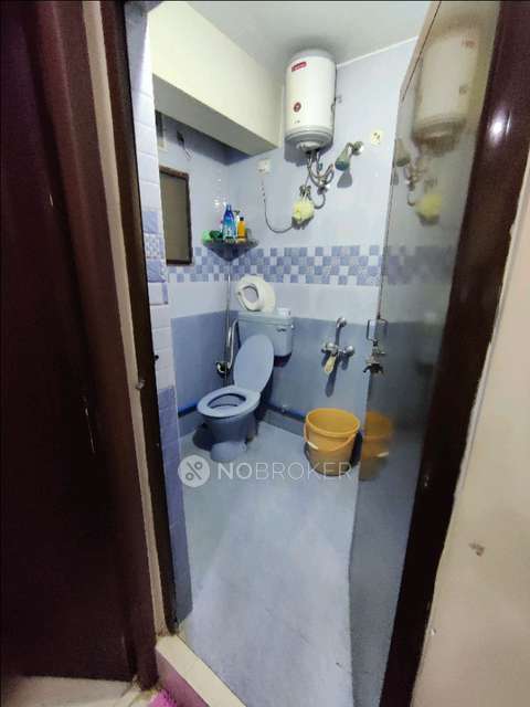 2 BHK Flat In Grandeurr Apartment For Sale  In Selaiyur