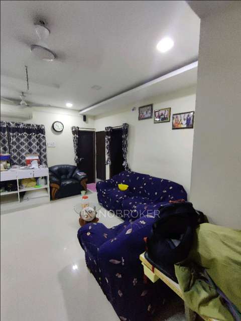 2 BHK Flat In Grandeurr Apartment For Sale  In Selaiyur