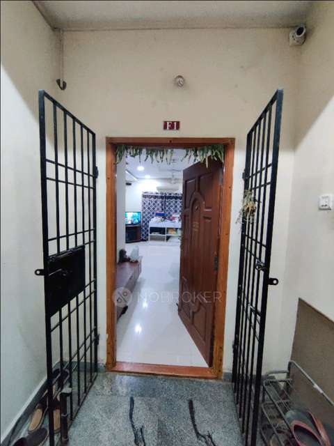 2 BHK Flat In Grandeurr Apartment For Sale  In Selaiyur