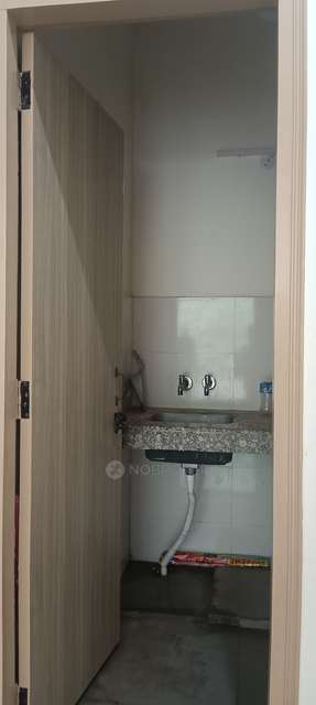 Office Space in Sector 52, Noida for Rent 