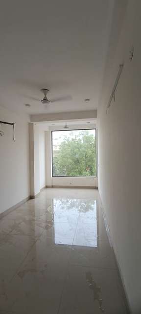 Office Space in Sector 52, Noida for Rent 
