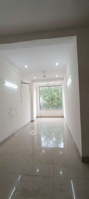 Office Space in Sector 52, Noida for Rent 