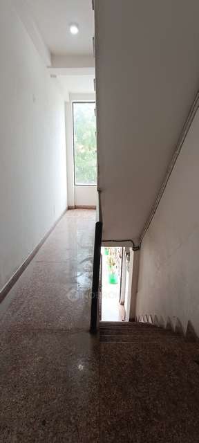 Office Space in Sector 52, Noida for Rent 