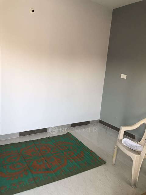 1 RK Flat for Rent  In Indiranagar