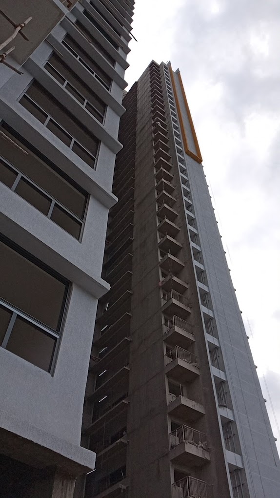 Amanora Gold Towers