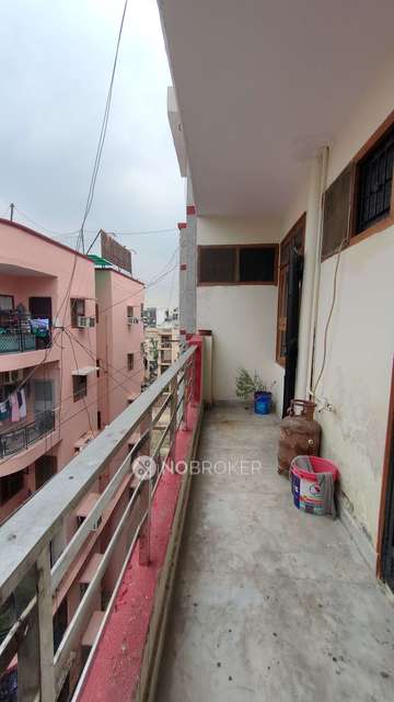 2 BHK Flat In Utc Aastha Apartment Building For Sale  In Rajendra Nagar Sahibabad