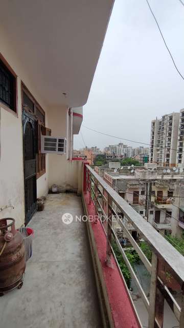 2 BHK Flat In Utc Aastha Apartment Building For Sale  In Rajendra Nagar Sahibabad