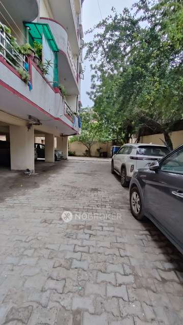 2 BHK Flat In Utc Aastha Apartment Building For Sale  In Rajendra Nagar Sahibabad