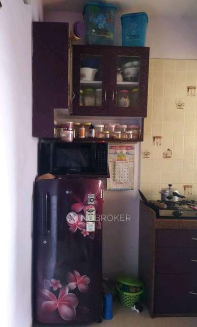 1 BHK Flat In Snehal Sadan For Sale  In Malad West