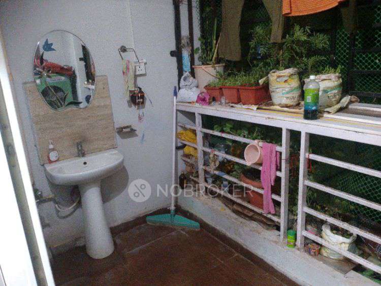 2 BHK Flat In Sri Ram Swathi Apartments For Sale  In Alkapoor Township