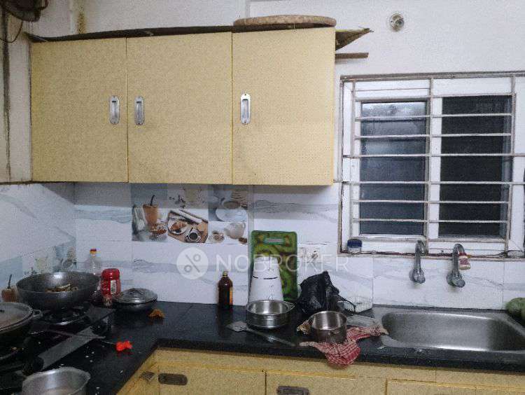 2 BHK Flat In Sri Ram Swathi Apartments For Sale  In Alkapoor Township