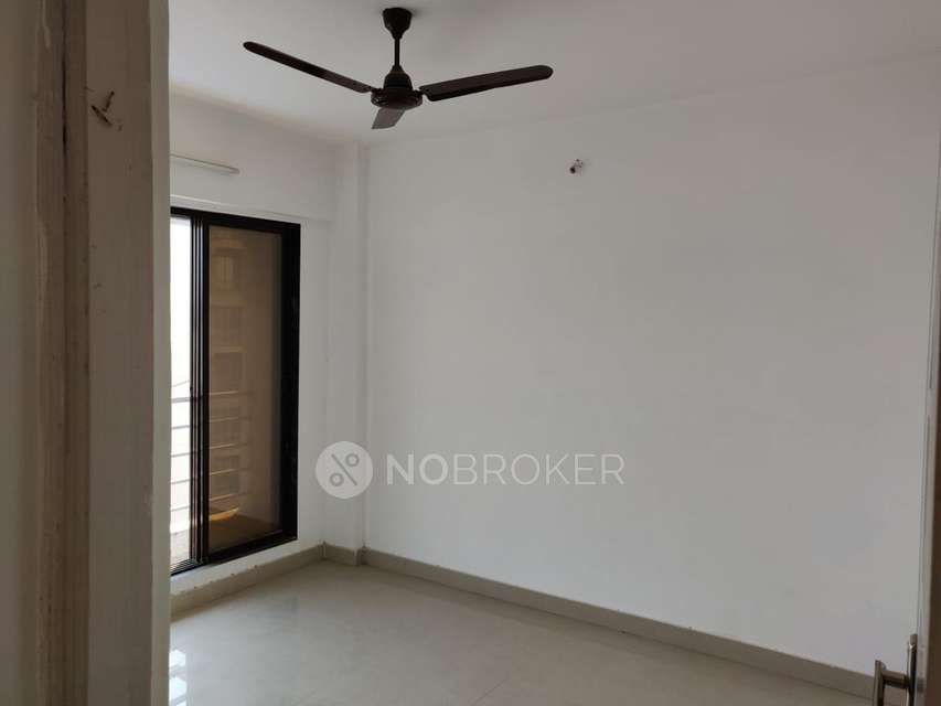 2 BHK Flat In Hemkunt Niwas  For Sale  In Ulwe