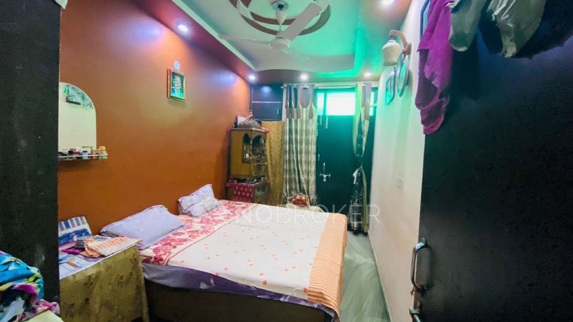 2 BHK Flat In Dr Builder For Sale  In Jitar Nagar, Krishna Nagar