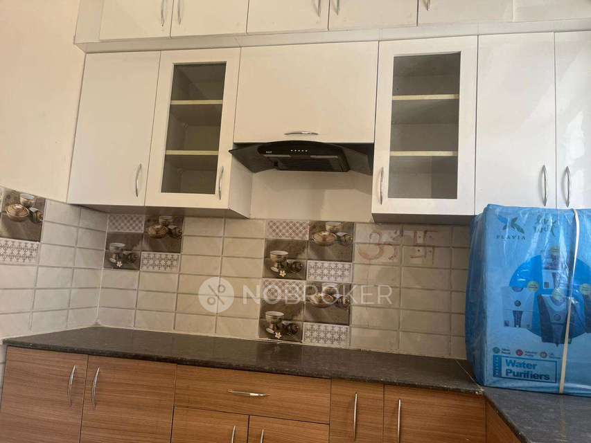 3 BHK Flat In Gaur 7th Avenue for Rent  In Nai Basti Dundahera