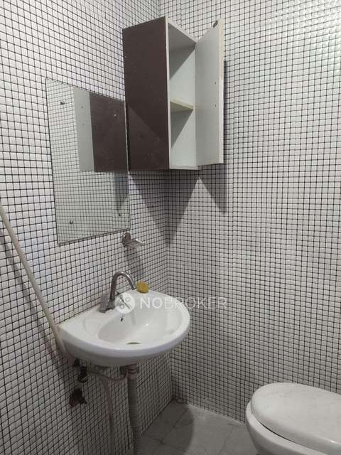 2 BHK Flat In Builder Floor For Sale  In Vasant Kunj Enclave