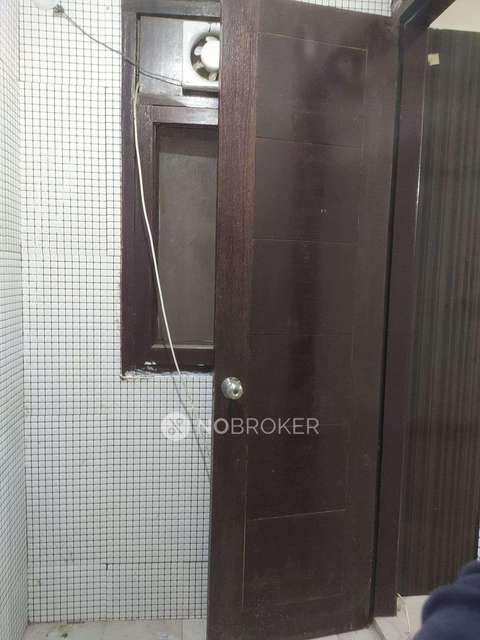 2 BHK Flat In Builder Floor For Sale  In Vasant Kunj Enclave