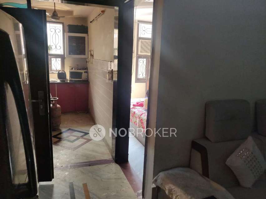 3 BHK Flat In New Gobind Pura For Sale  In Krishna Nagar