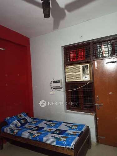 PG for Girls in Sector 10a,