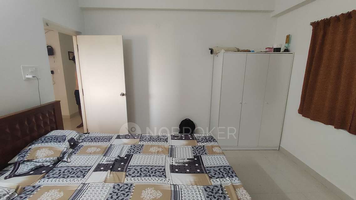 2 BHK Flat In Rr Village Pointe For Sale  In Manikonda