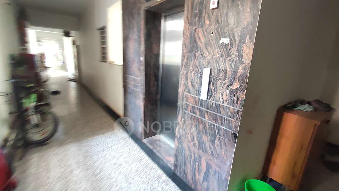 2 BHK Flat In Rr Village Pointe For Sale  In Manikonda