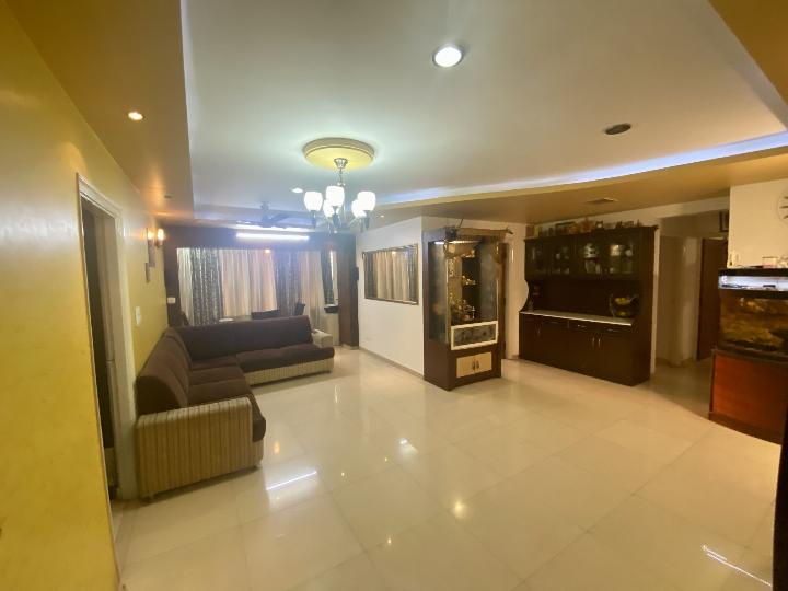 Royal Legend Bommanahalli Without Brokerage Semifurnished 3 BHK Flat for Sale in Royal Legend