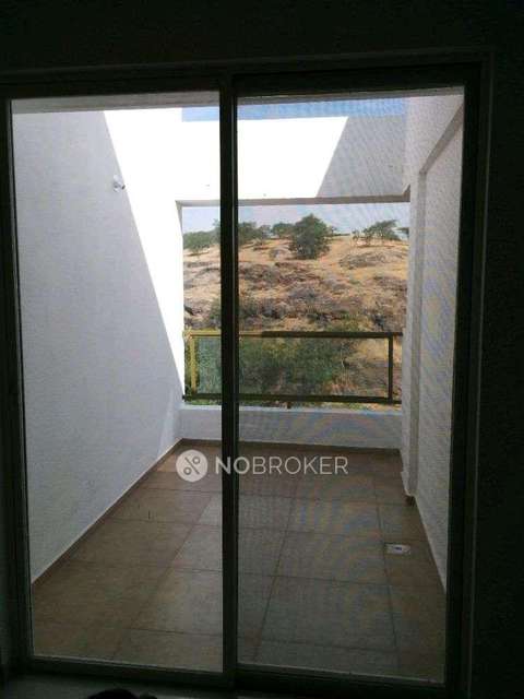 2 BHK Flat In Ganga Hill Shire Phase 1 For Sale  In Wagholi