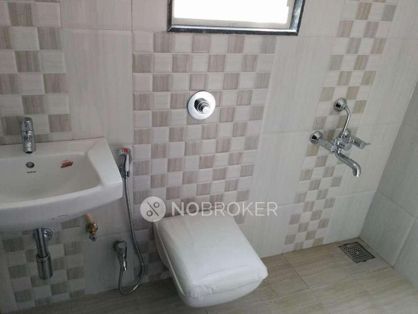 2 BHK Flat In Ganga Hill Shire Phase 1 For Sale  In Wagholi