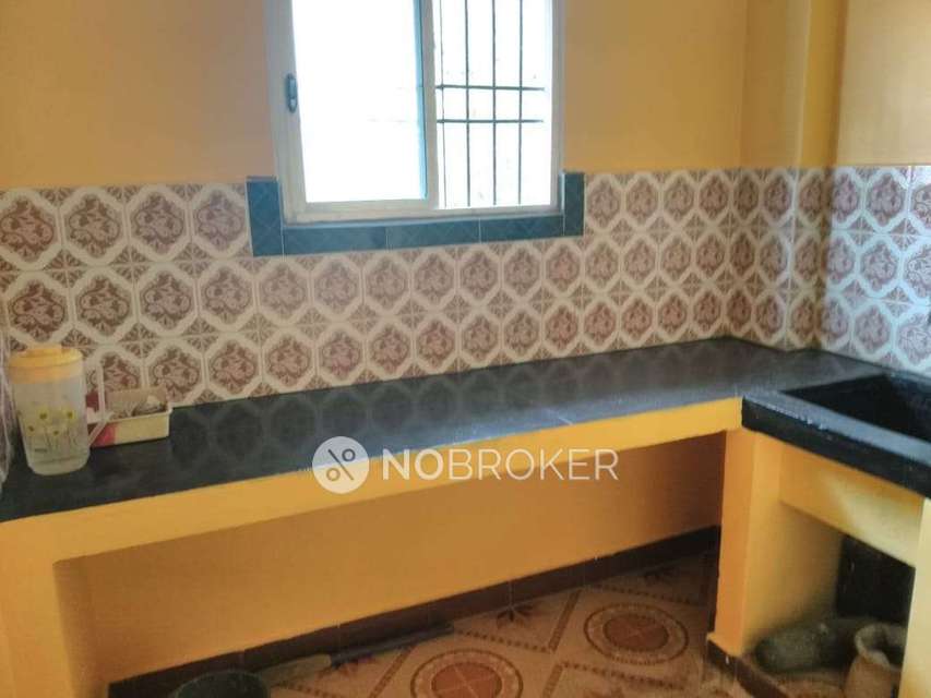 2 BHK Flat In Jai Maruthi Flats For Sale  In Arumbakkam