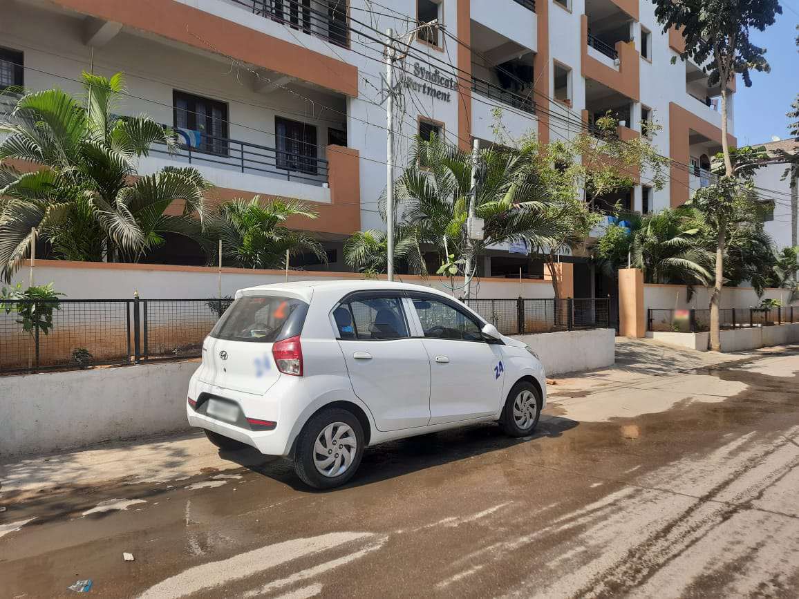 Syndicate Apartments