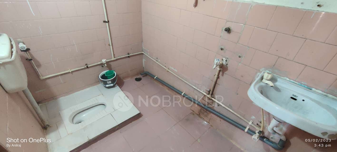 2 BHK Flat In Jaganidi Building For Sale  In Rasoolpura