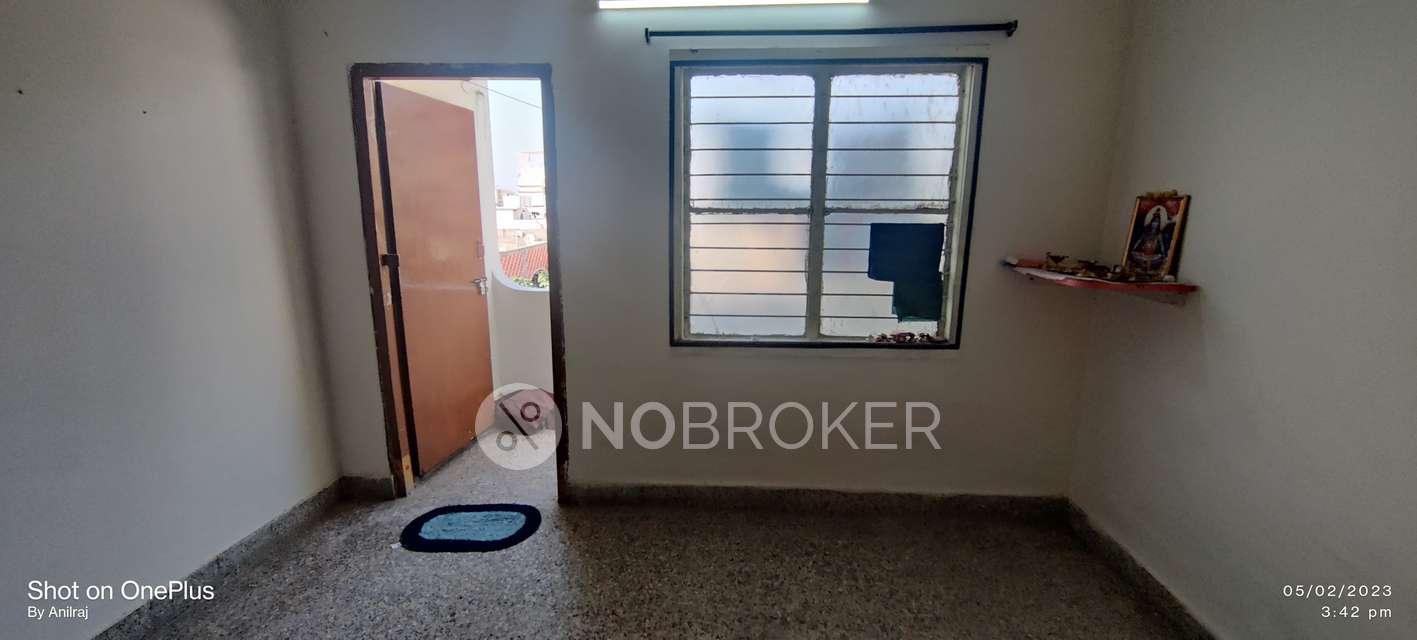 2 BHK Flat In Jaganidi Building For Sale  In Rasoolpura
