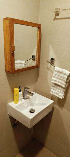 1 BHK Flat In Greenfield Hsg Society For Sale  In Lower Parel East