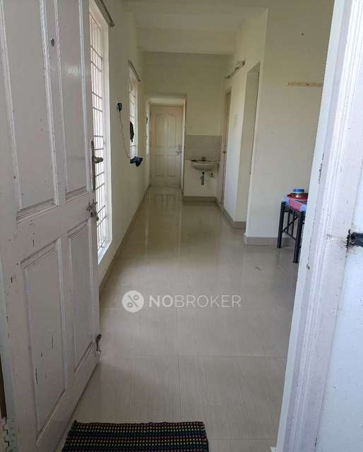 PG for Boys in Navalur