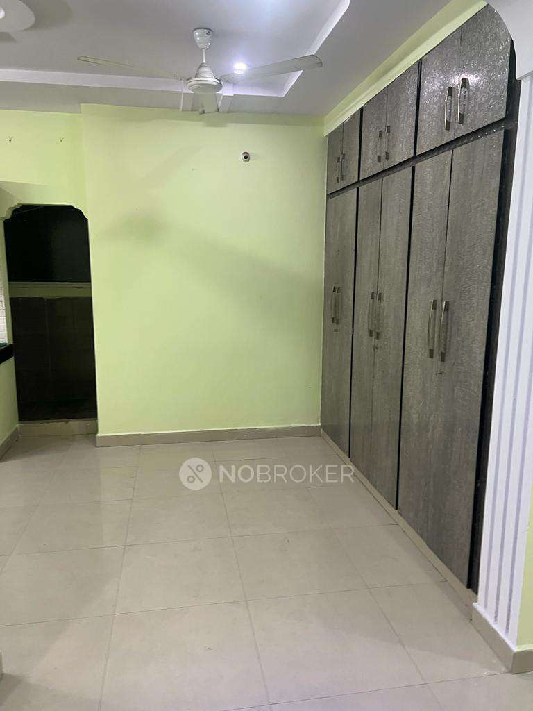 Shaila vayuputra Marredpally Rent WITHOUT BROKERAGE Semifurnished 2