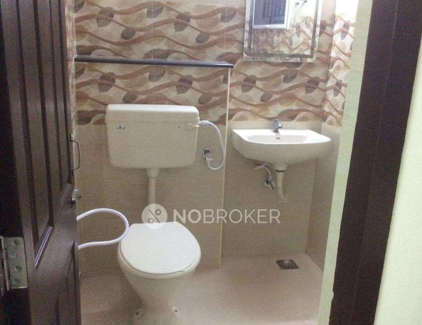 2 BHK Flat In Adthiya Apartment For Sale  In Thiruvanmiyur