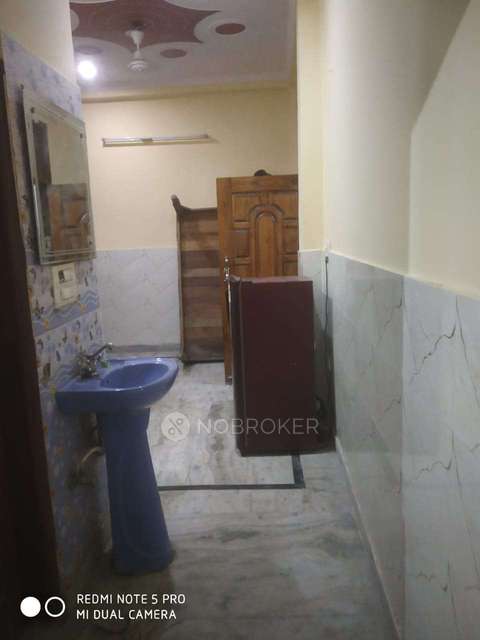 PG for Girls in Janakpuri