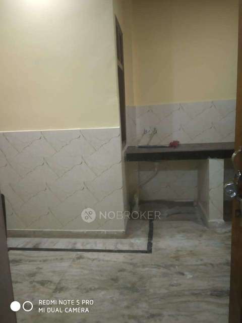 PG for Girls in Janakpuri