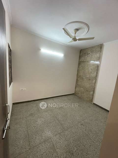 3 BHK Flat In Ru Block for Rent  In Pitampura (ru Block)