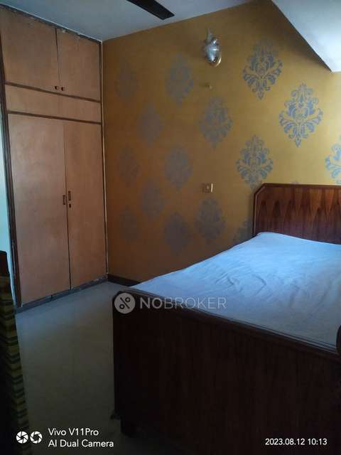 2 BHK Flat In  Dda Mig Flats  For Sale  In Dilshad Garden