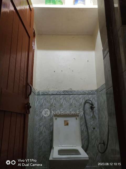 2 BHK Flat In  Dda Mig Flats  For Sale  In Dilshad Garden