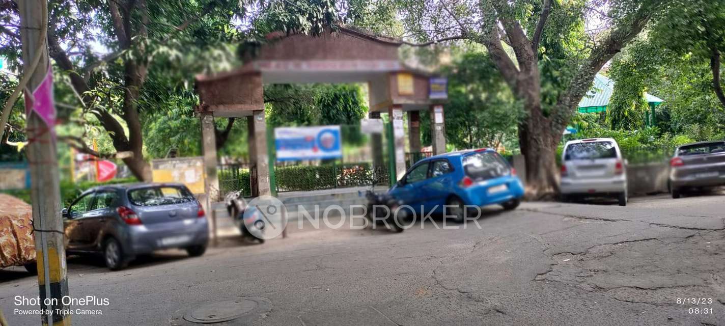 2 BHK Flat In  Dda Mig Flats  For Sale  In Dilshad Garden