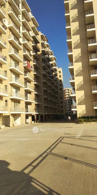 2 BHK Flat In Breez Global Heights For Sale  In Sector 33