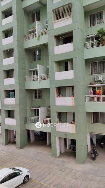 2 BHK Flat In Green Height Plaza for Rent  In Phursungi