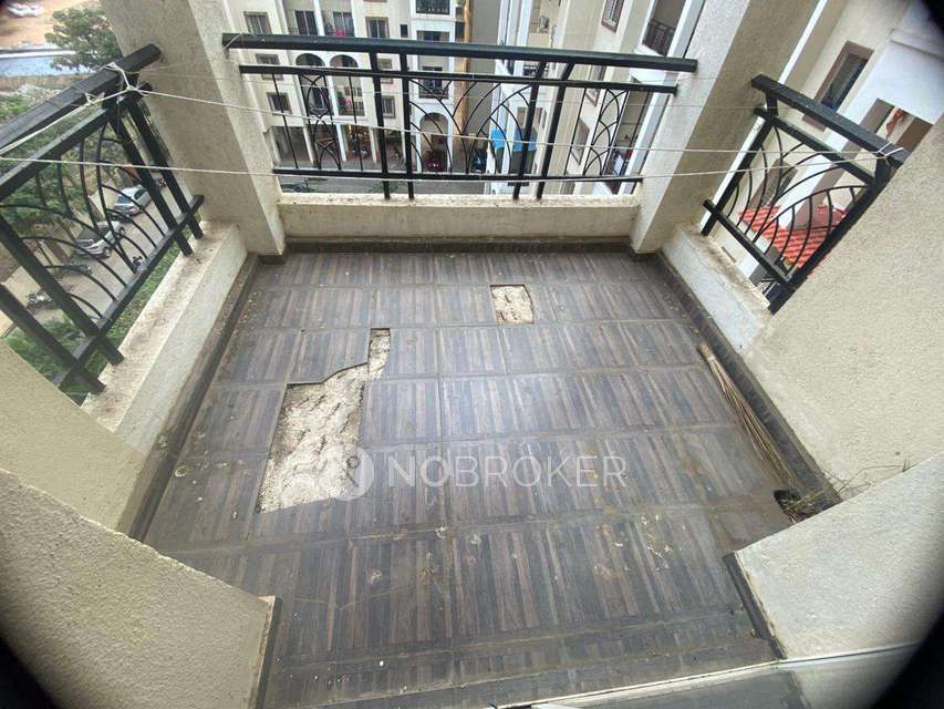 1 BHK Flat In Maple Woodz For Sale  In  Wagholi