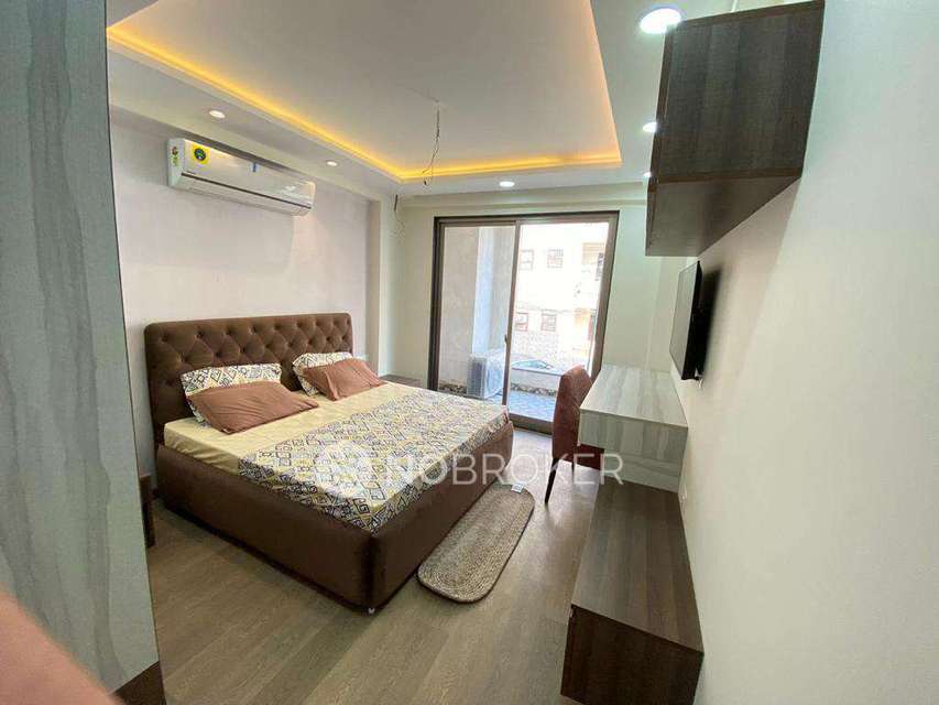 4 BHK Flat In Sb For Sale  In Sector 43