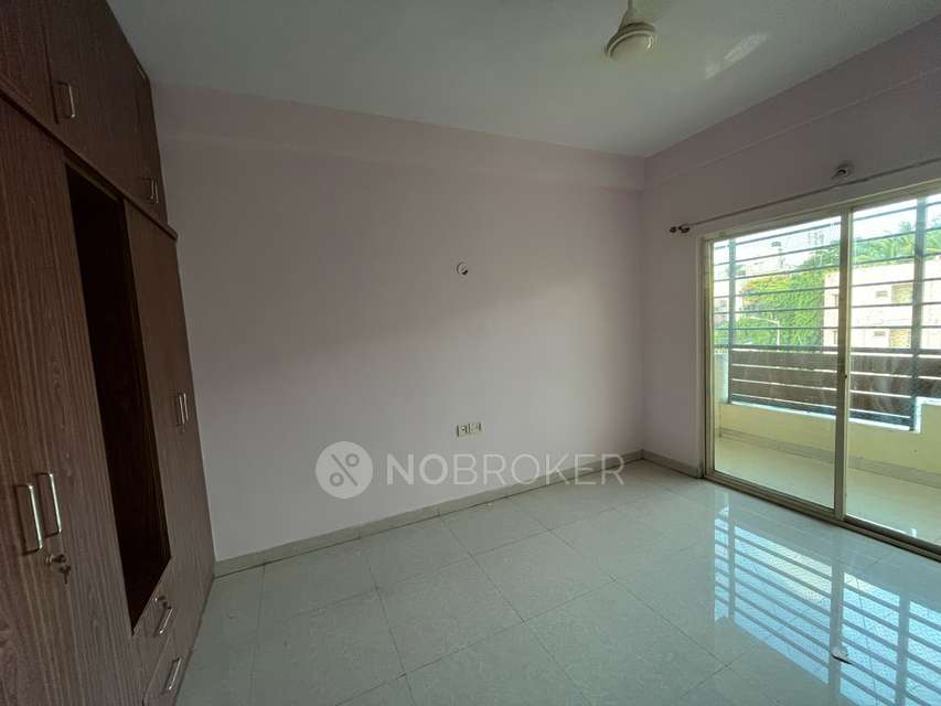 3 BHK Flat In Roghava Royal For Sale  In Basaveshwara Nagar 8th Main Bus Stop