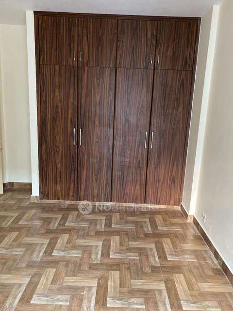 3 BHK Flat In Paras Tierea For Sale  In Sector 137